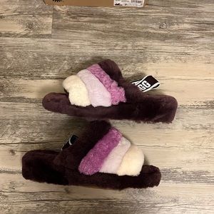 Womens Size 7 Ugg Fluff Yeah Slide